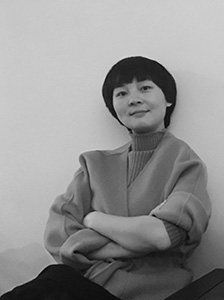 李婳